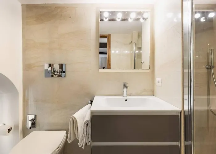 Daire Idyllia -teatro Pompeo *